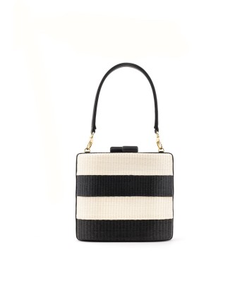 POCHETTE CAPARICA BLACK WHITE une grave pollution 