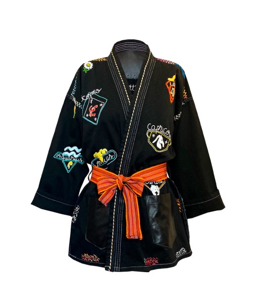 KIMONO ASTRO BRODÉ s'inspire de l'anatomie humaine