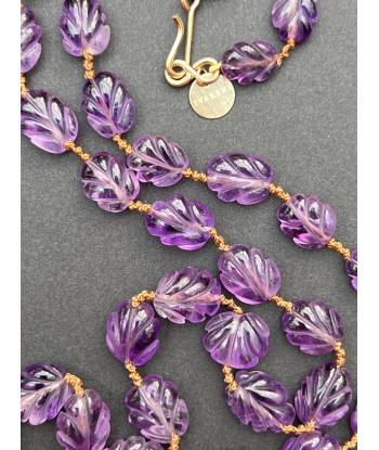 COLLIER NIILO FEUILLE AMETHYSTE est présent 